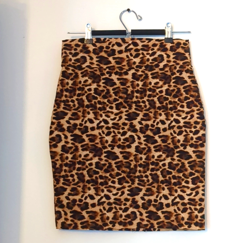Pencil Skirt - Leopard print - Size M